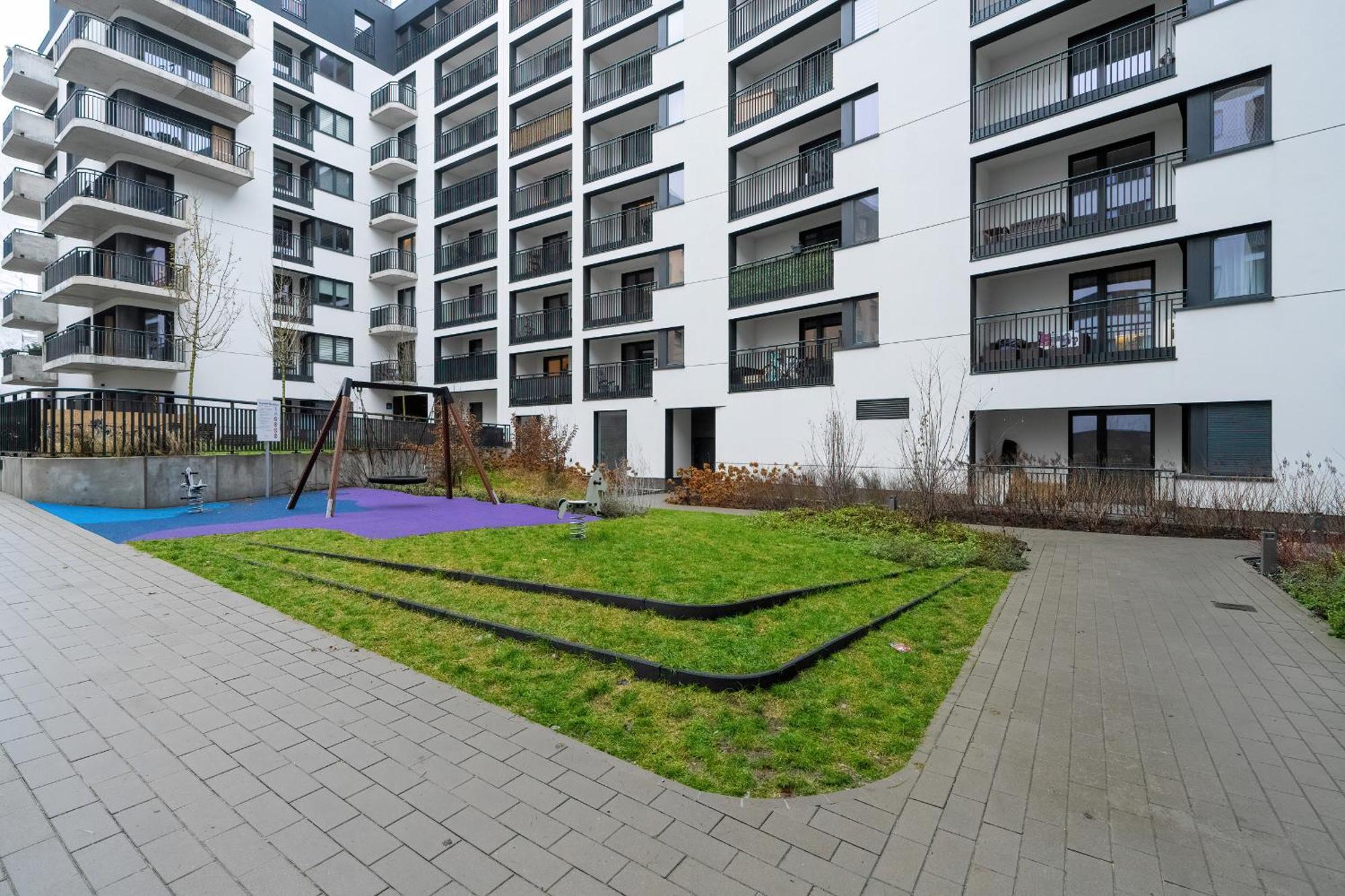 Cozy Studio With Balcony And Free Garage By Noclegi Renters Poznań Esterno foto